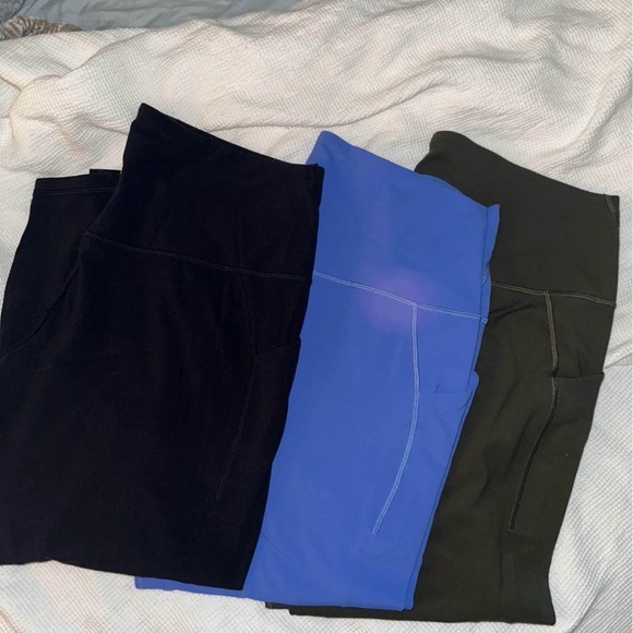 Lululemon Align w/ pockets - Picture 4 of 4